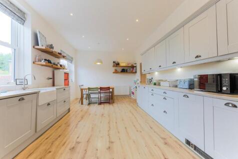Kitchen Dining Room.jpg