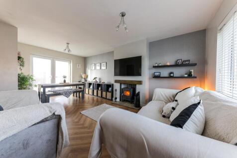 Lounge Dining Room.jpg