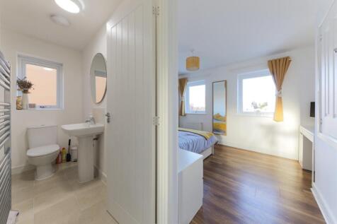 Bedroom to Bathroom.jpg