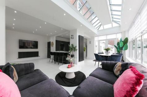 Kitchen, dining, family area