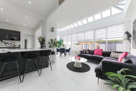 Kitchen, dining, family area