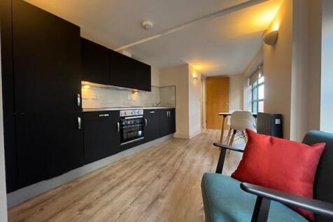 10 Madox Kitchen.jpg