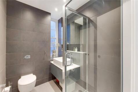 Main Shower Room
