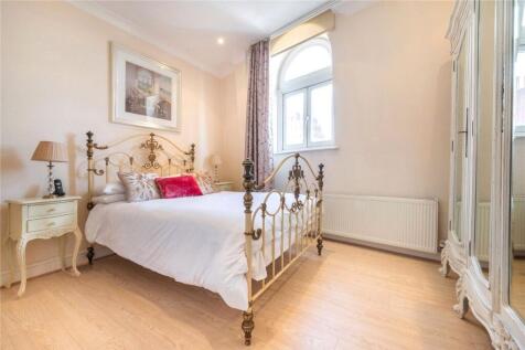 Bedroom (Ensuite)