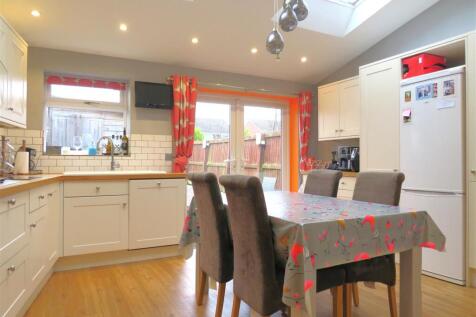 Kitchen &amp; dining room.JPG