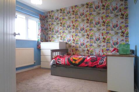 Bedroom 2.JPG
