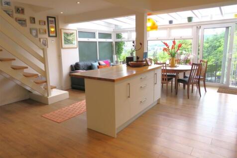 Kitchen diner 2.JPG