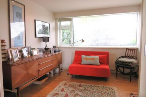 Sitting room.JPG