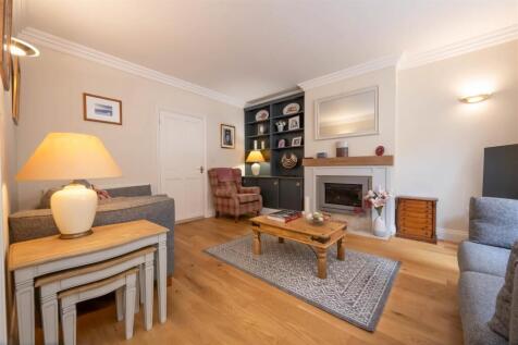 Living room.JPG