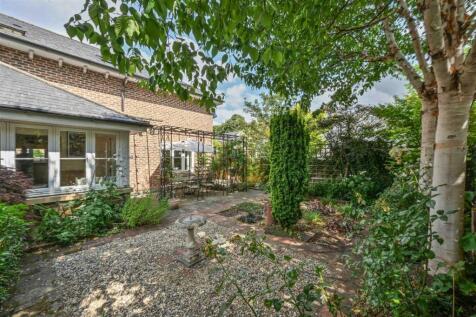 Rear garden.JPG
