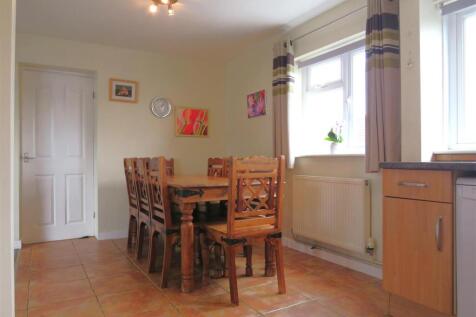 Dining Area.JPG