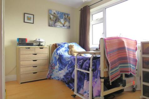Bedroom 4.JPG