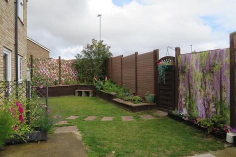 Rear Garden view 2.JPG