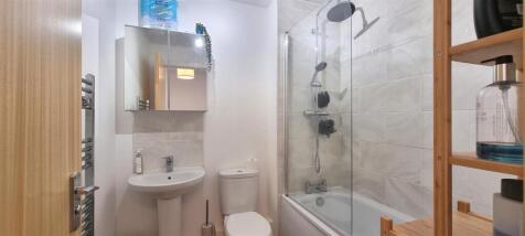 Bathroom.jpg