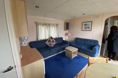 Open plan lounge