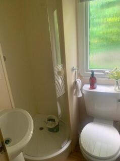 2nd bathroom