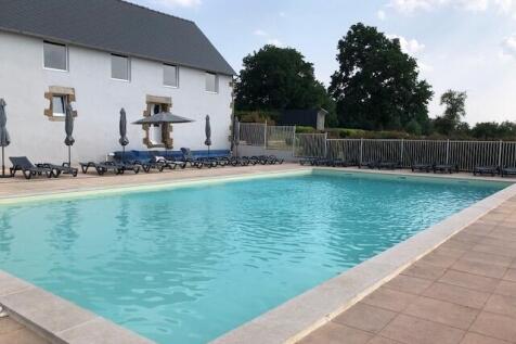 Heated outdoor pool