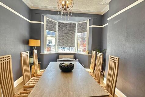 Front Dining rm