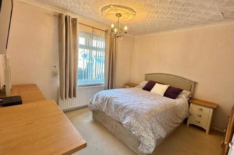 Ground bedroom 