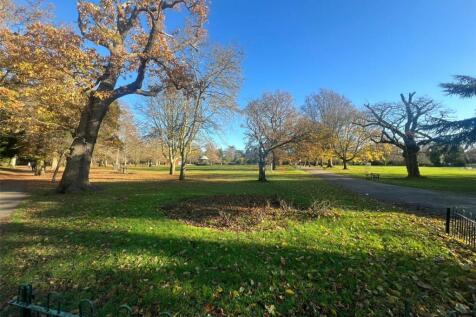 Abington Park