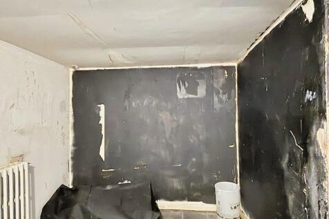 Moor End Road - Basement