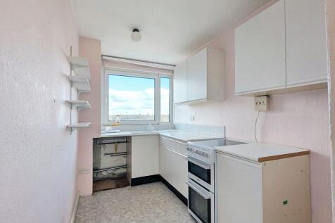 Lemare Lodge- Kitchen
