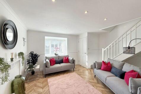 Rillston Close- Lounge