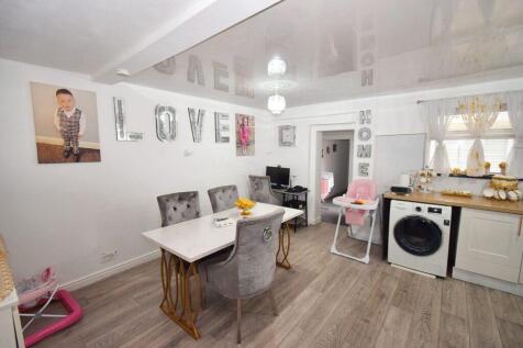 4 Alma Road - Dining Room
