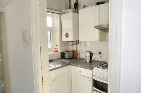 Kenilworth Gardens- Kitchen