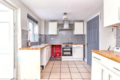 Houseman Drive - Kitchen