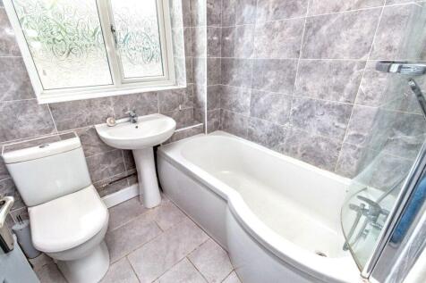 Houseman Drive - Bathroom