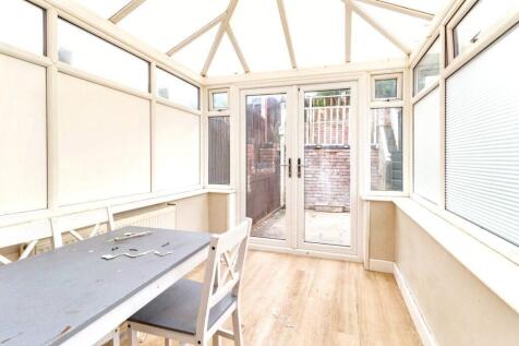 Houseman Drive - Consevatory