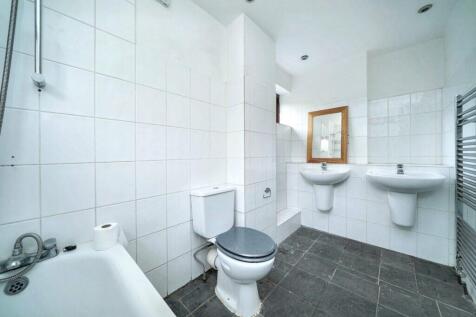 St James Road - Bathroom 1