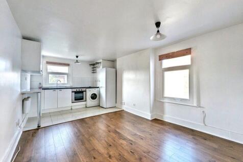 Vancouver Road - Studio Overview