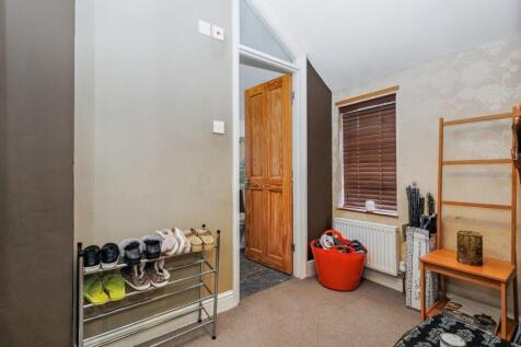 Melton Road - Wardrobe