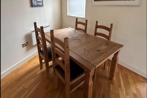 Saint Anns Quay-Dining Area