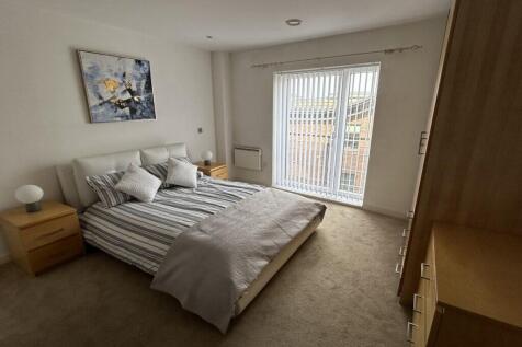 Saint Anns Quay-Master Bedroom