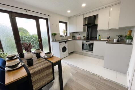 Caister Avenue - Kitchen