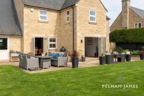 Garden, 3 Alston Court, Langtoft