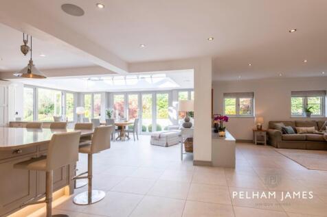 Kitchen/Sitting Area - Laburnum, Barnack