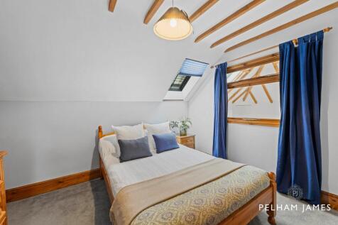 Self-contained bedroom - White Gates, Empingham