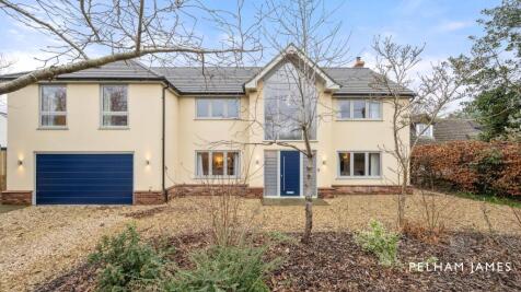 170 Eastgate, Deeping St James