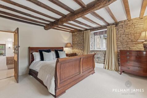 Principal Suite, 24 High Street, Maxey