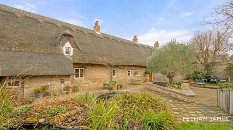 24 High Street, Maxey