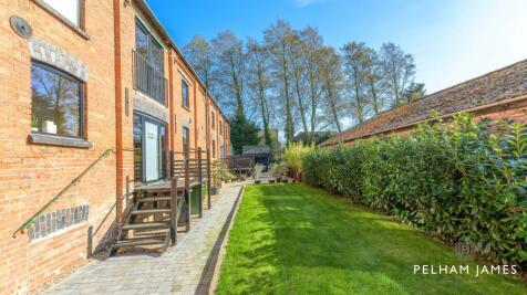 Garden, St Pega&#39;s Granary, Peakirk