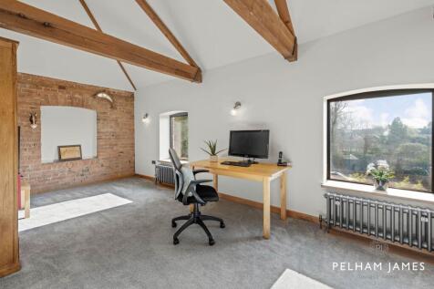 Study / Third Bedroom, St Pega&#39;s Granary, Peakirk