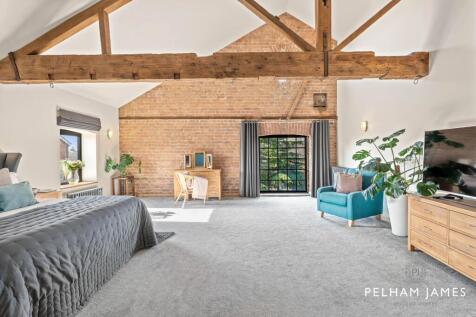 Principal Suite, St Pega&#39;s Granary, Peakirk