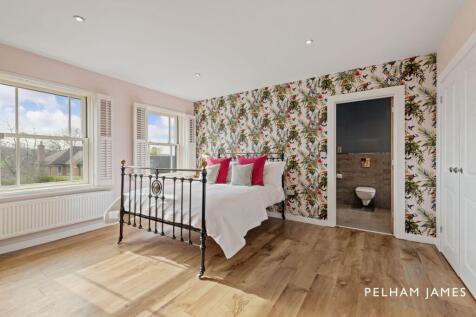 Bedroom 2, Tivoli, Wothorpe