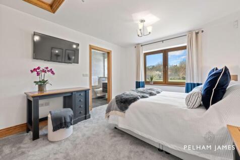 Bedroom 2, Midsummer House, Kings Cliffe
