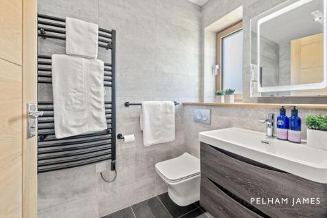 En Suite, Midsummer House, Kings Cliffe